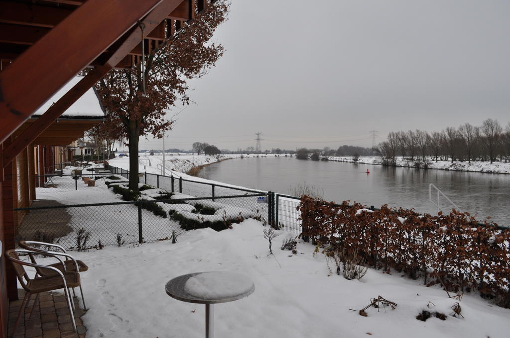 Thuiskomen, Genieten Aan Het Water Villa Maaseik Room photo