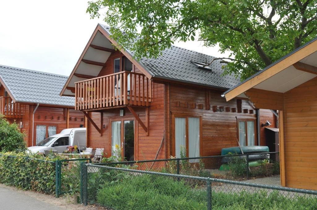 Thuiskomen, Genieten Aan Het Water Maaseik Exterior photo