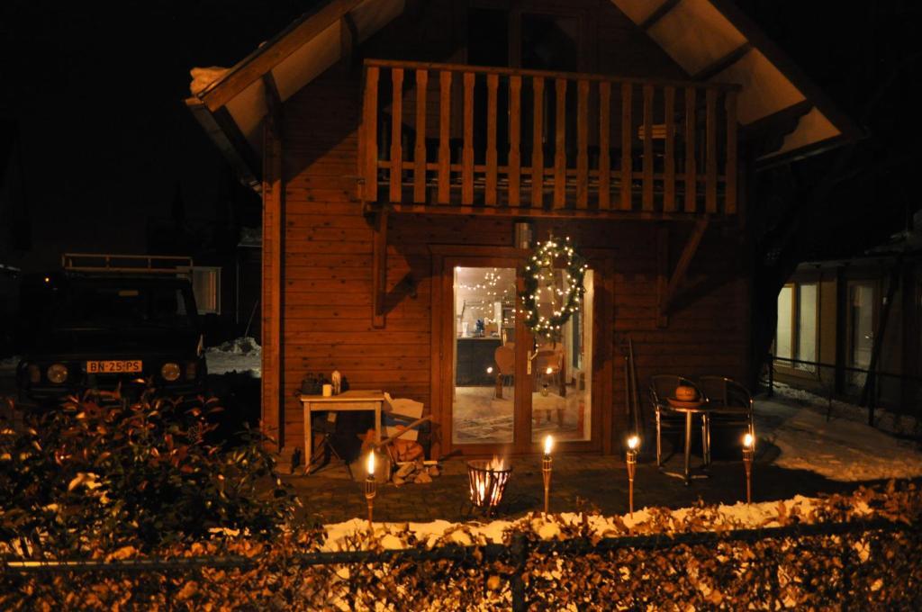 Thuiskomen, Genieten Aan Het Water Maaseik Exterior photo